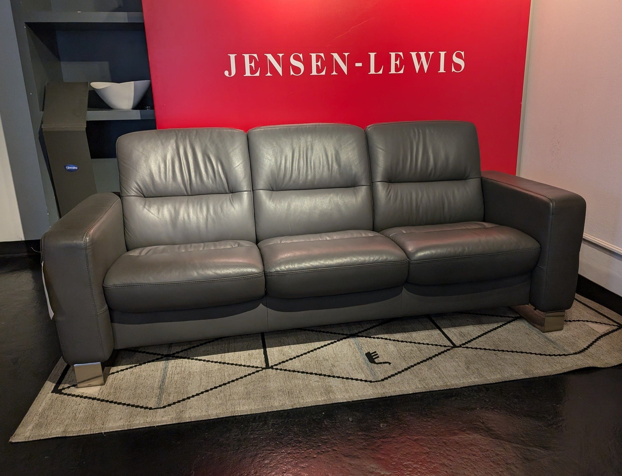 Jensen-Lewis Stressless Wave 3 Seat Sofa