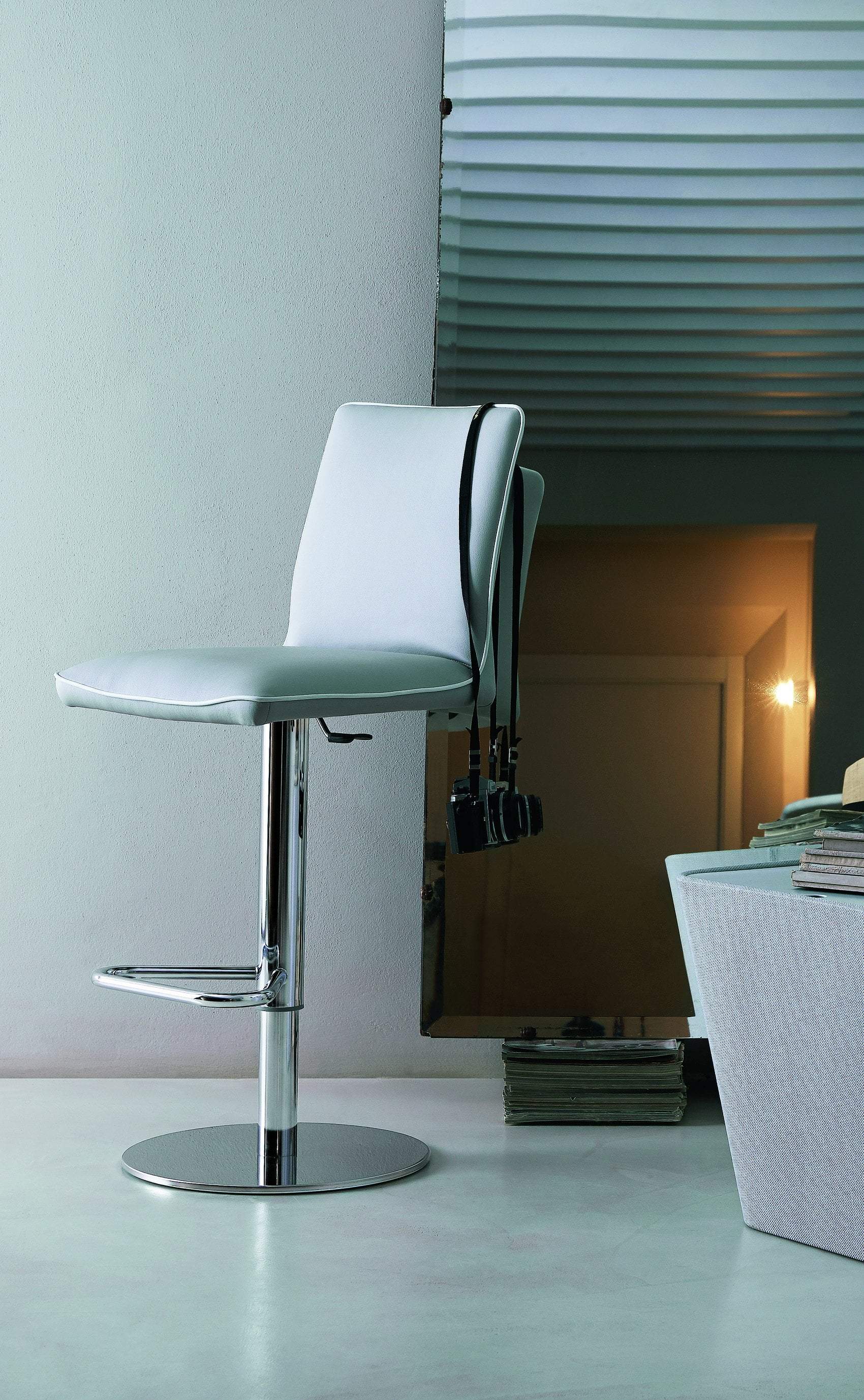 Bontempi Nata Swivel Bar Stool