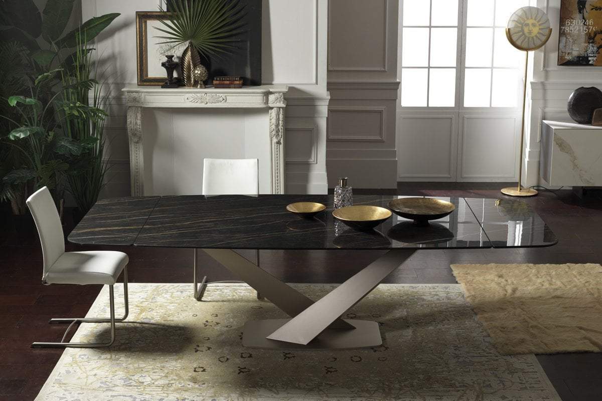 Naos Zeus Dining Table